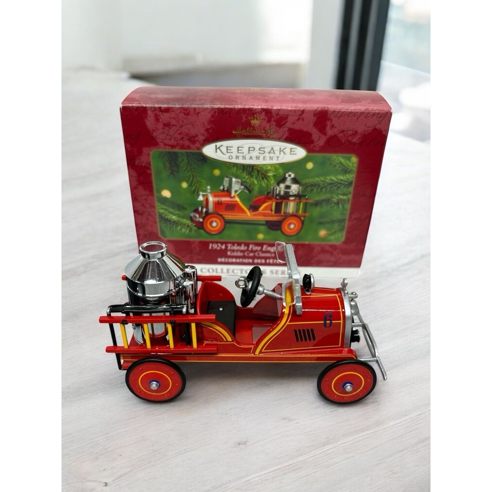 Hallmark Keepsake Ornament 1924 Toledo Fire Engine 2000